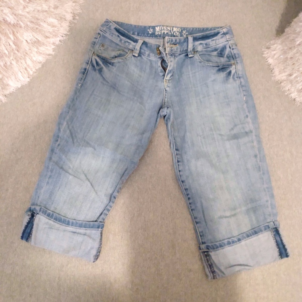 MOSSIMO JEAN SHORTS - SZ 3